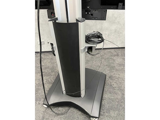 Samsung/ cisco - 55" videoconferentie systeem met verrijdbaar statief - afbeelding 10 van  13