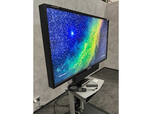 Samsung/ cisco - 55" videoconferentie systeem met verrijdbaar statief - afbeelding 11 van  13