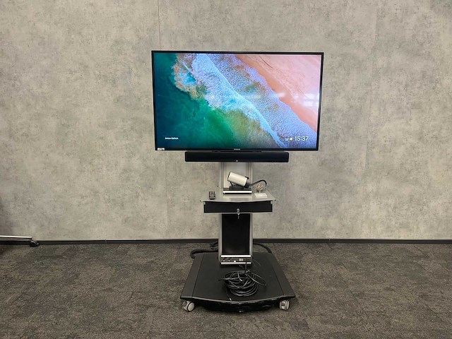 Samsung/ cisco - 55" videoconferentiesysteem met verrijdbaar statief - afbeelding 16 van  22
