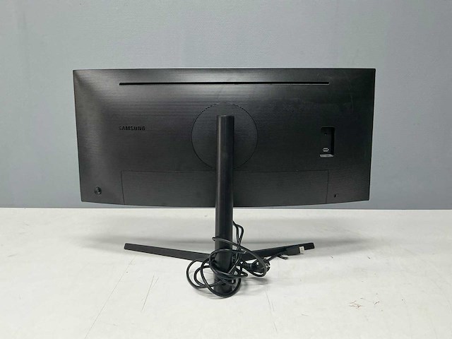 Samsung curve monitor - afbeelding 8 van  10