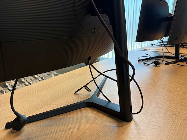 Samsung curved monitor - afbeelding 3 van  5
