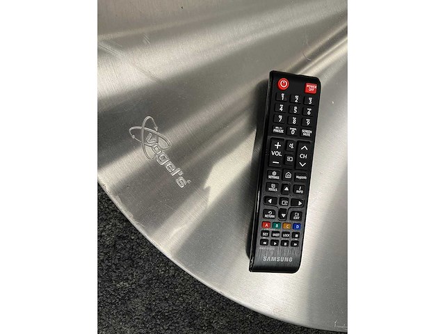 Samsung dc48e - 48" monitor met draaibaar statief - afbeelding 8 van  11