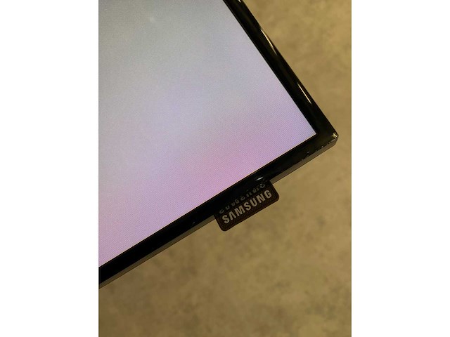 Samsung dc48e - 48" monitor met draaibaar statief - afbeelding 3 van  4