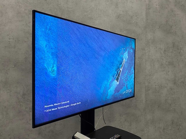 Samsung dc48e - 48" monitor met statief - afbeelding 13 van  14