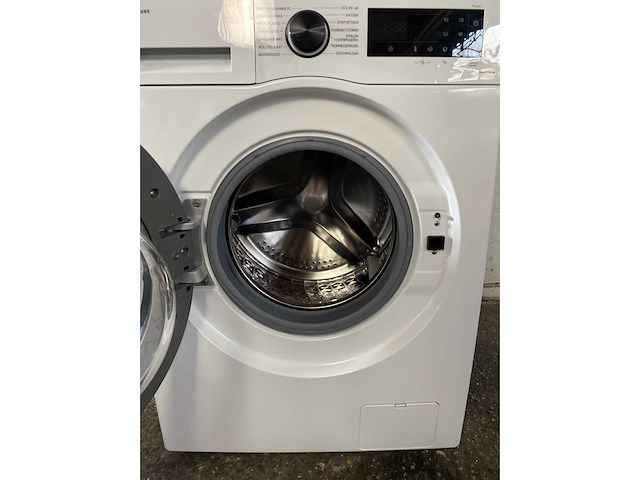 Samsung ecobubble™ wasmachine 9kg 5000-serie ww90cgc04aae - afbeelding 2 van  9