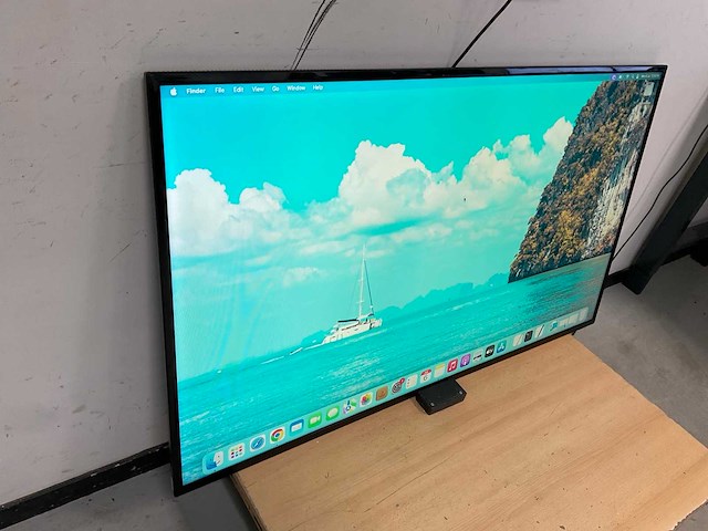 Samsung (ed65e) 65”, 1920x1080 (fhd) led monitor - afbeelding 2 van  7
