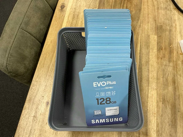 Samsung evo plus with sd adapter (30x) - afbeelding 3 van  3
