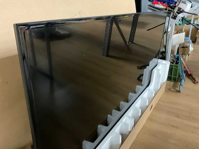 Samsung flip 75” interactive televisie - afbeelding 2 van  7