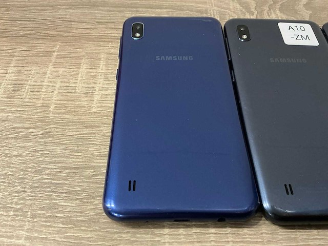 Samsung galaxy a10 mobiele telefoon (3x) - afbeelding 3 van  5