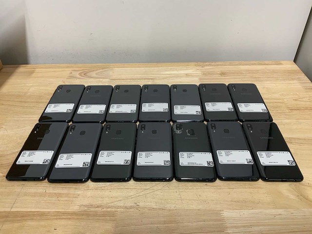 Samsung galaxy a20e mobiele telefoon (14x) - afbeelding 9 van  16