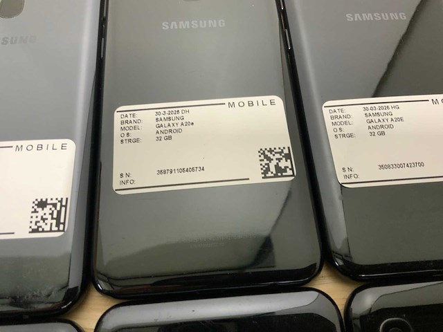 Samsung galaxy a20e mobiele telefoon (14x) - afbeelding 15 van  16