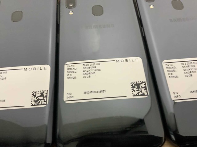 Samsung galaxy a20e mobiele telefoon (15x) - afbeelding 13 van  15