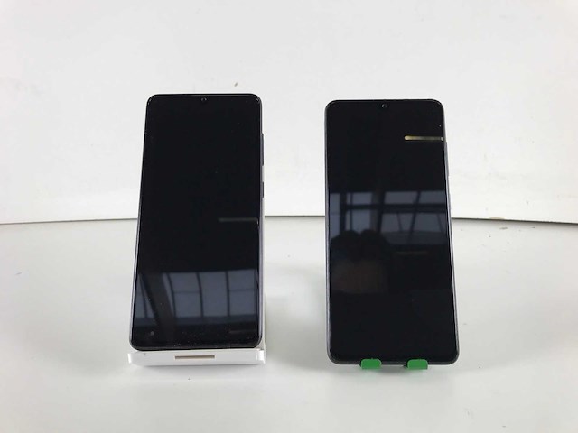 Samsung galaxy a41 - 64 gb - black (2x) - afbeelding 1 van  5