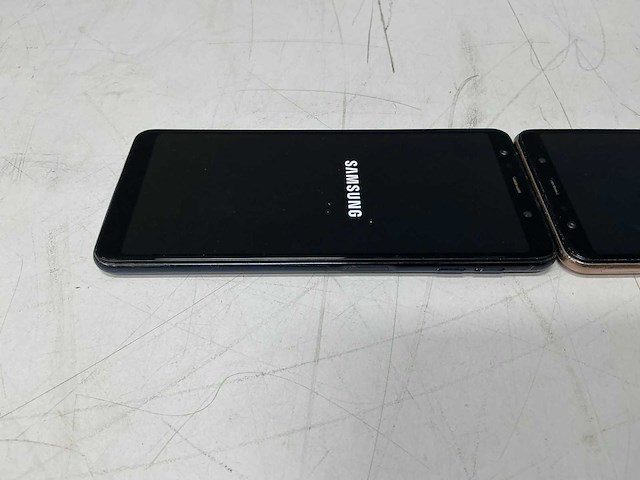 Samsung galaxy a7 mobiele telefoon 6 inch (2x) - afbeelding 10 van  13