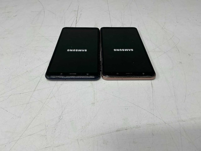Samsung galaxy a7 mobiele telefoon 6 inch (2x) - afbeelding 13 van  13