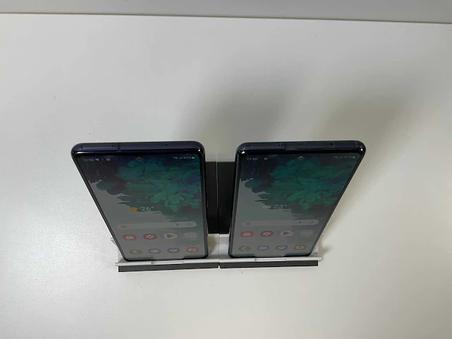 Samsung galaxy s20 fe 5g - 128 gb - blue (2x) - afbeelding 2 van  5