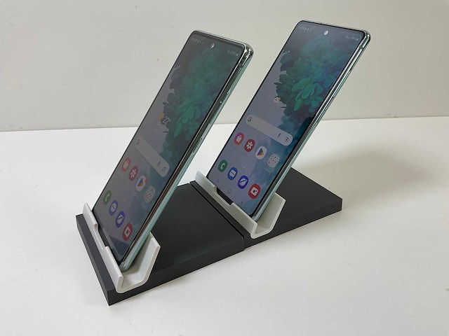 Samsung galaxy s20 fe 5g - 128 gb - green (2x) - afbeelding 1 van  2