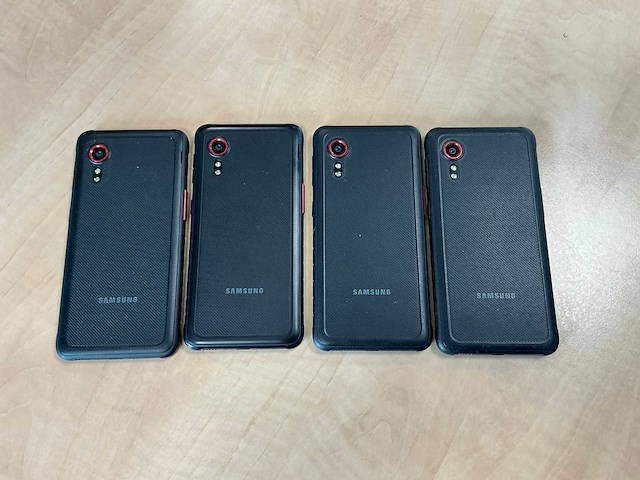 Samsung galaxy xcover 5 mobiele telefoon (4x) - afbeelding 4 van  4
