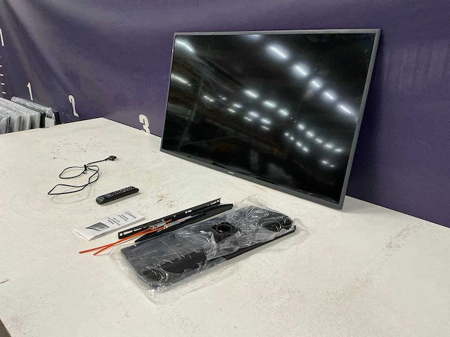 Samsung hg49ee690db 49” televisie (3x) - afbeelding 1 van  11