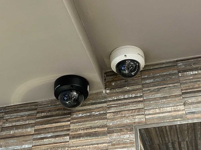 Samsung / hikvision - partij beveiligingscamera's - afbeelding 1 van  7