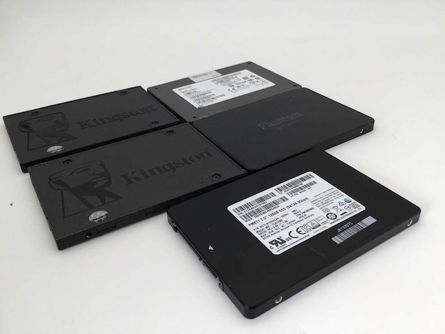 Samsung kingston micron 120gb + 128gb sata ssd interne hardeschijf (5x) - afbeelding 1 van  6