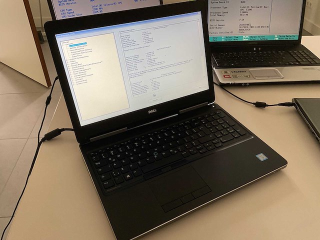 Samsung laptop (4x) - afbeelding 2 van  16