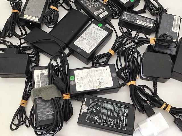 Samsung lenovo dell partij laptop adapters computeronderdeel (15x) - afbeelding 4 van  5