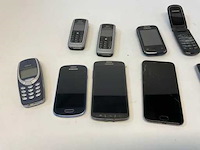 Samsung, lg partij mobiele telefoons - afbeelding 1 van  3