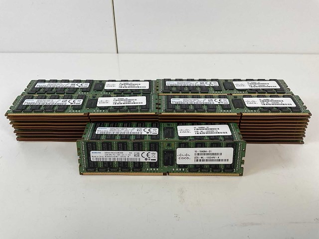 Samsung (m386a4g40dm1-crc5q) 32gb 40rx4, pc4-2400t-ld1-11-dc3 rams (48x) - afbeelding 1 van  5