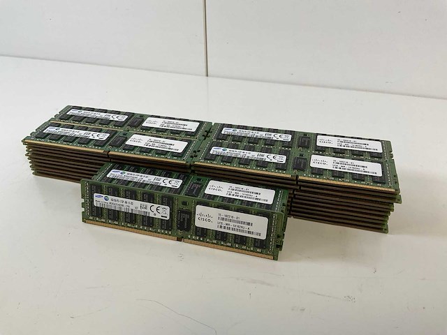 Samsung (m393a2g40db0-cpb) 16gb 2rx4 pc4-2133p-rad-10-dc0 rams (48x) - afbeelding 3 van  5