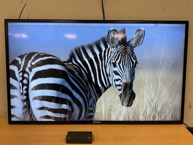 Samsung (me46c) 46”, 1920x1080 (fhd) ips monitor - afbeelding 1 van  7