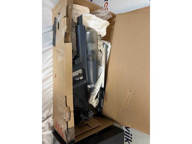 Samsung ms32de4504at roestvrijstaal solo-magnetron + aeg ap82ub25db ultimate 8000 - draadloze steelstofzuiger - afbeelding 2 van  2