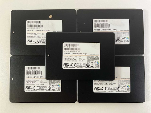 Samsung (mz-7lh1t90) enterprise-grade 2.5-inch sata ssds (5x) - afbeelding 1 van  3