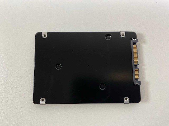 Samsung (mz-7lh1t90) enterprise-grade 2.5-inch sata ssds (5x) - afbeelding 3 van  3