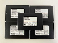 Samsung (mz-7lh1t90) enterprise-grade 2.5-inch sata ssds (5x) - afbeelding 1 van  5