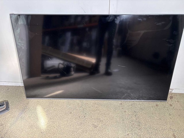 Samsung oled s90d tv | philips steelstofzuiger - afbeelding 2 van  9
