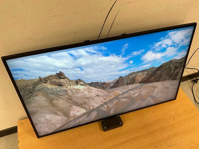 Samsung (qb43n) 43”, 3840x2160 (uhd) lcd monitor - afbeelding 3 van  6