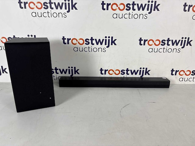 Samsung qe55qn83f tv | lg us60 soundbar - afbeelding 2 van  4