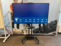 Samsung qm75b digital signage op neomounts vloerstandaard - afbeelding 2 van  7