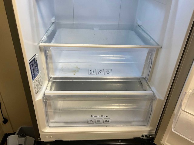 Samsung rb33j3205sa vriezer - afbeelding 7 van  10