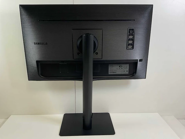 Samsung (s24a600nwu) 24”, 2560x1440 (qhd) ips monitors; (4x) - afbeelding 8 van  11
