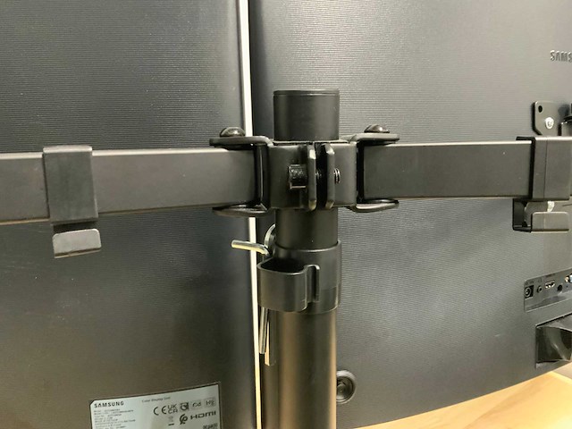 Samsung s27366gau curved monitor (22x) - afbeelding 9 van  11