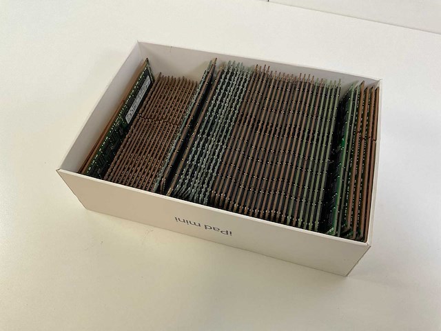 Samsung / skhynix - mix model 8 gb rams - check description (96x) - afbeelding 1 van  1