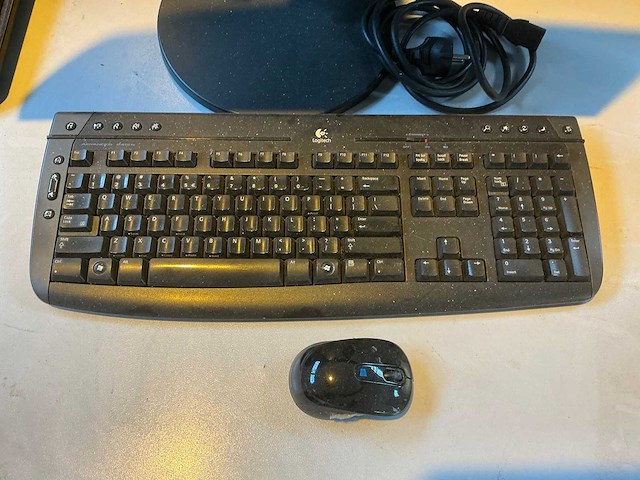 Samsung syncmaster 2443 monitor - afbeelding 2 van  4