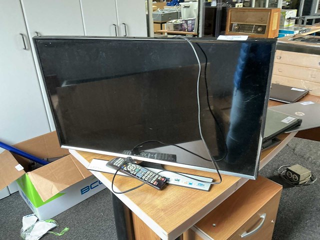 Samsung t32e310ew lt32e310 televisie - afbeelding 1 van  2