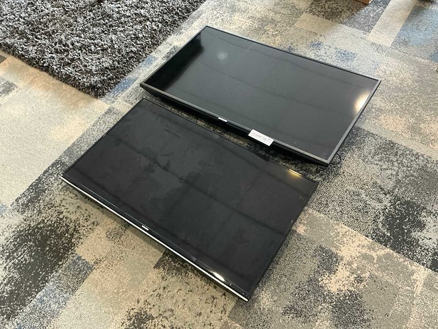Samsung televisie (2x) - afbeelding 1 van  8