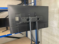 Samsung televisie op verrijdbare standaard - afbeelding 4 van  4