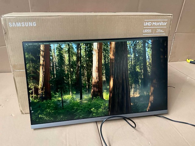 Samsung u28r550uqp monitor - afbeelding 3 van  8