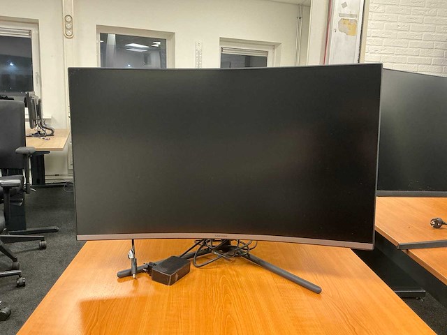 Samsung u32r590cwr curved monitor 32” - afbeelding 1 van  5