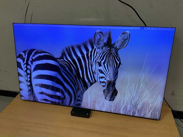Samsung (ud46e-a) 46”, 1920x1080 (fhd) ips monitor - afbeelding 3 van  6